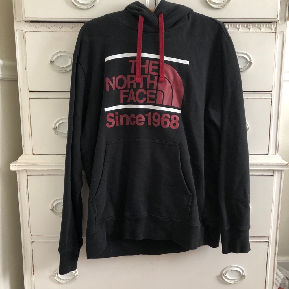 Men’s North Face Hoodie